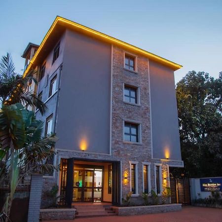 Blue Berries Hotel Entebbe Kültér fotó
