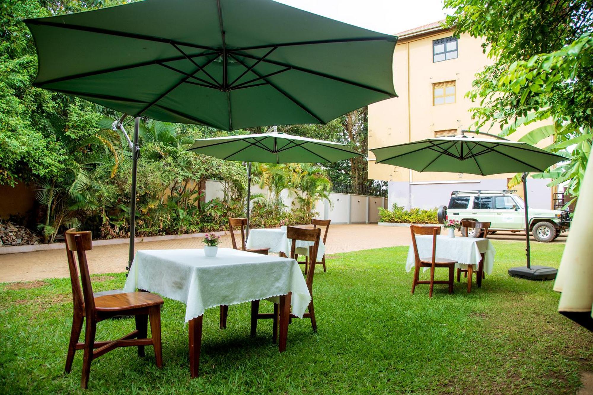 Blue Berries Hotel Entebbe Kültér fotó